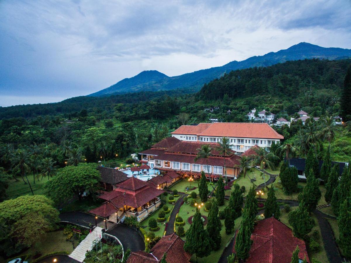 รอยัล ตราวาส โฮเต็ล&คอทเทเจส Hotel ภายนอก รูปภาพ