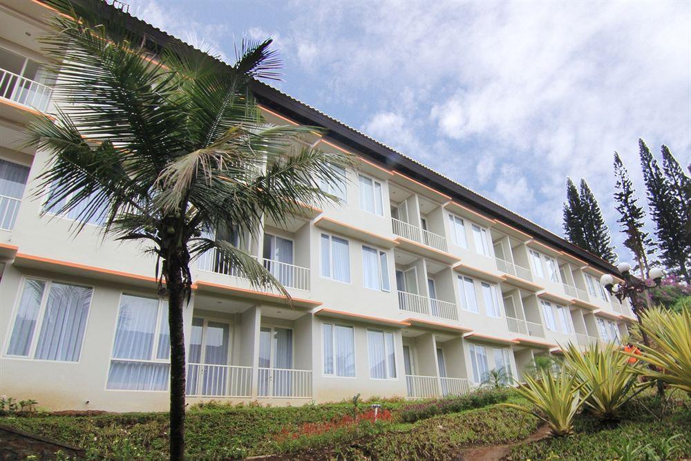 รอยัล ตราวาส โฮเต็ล&คอทเทเจส Hotel ภายนอก รูปภาพ